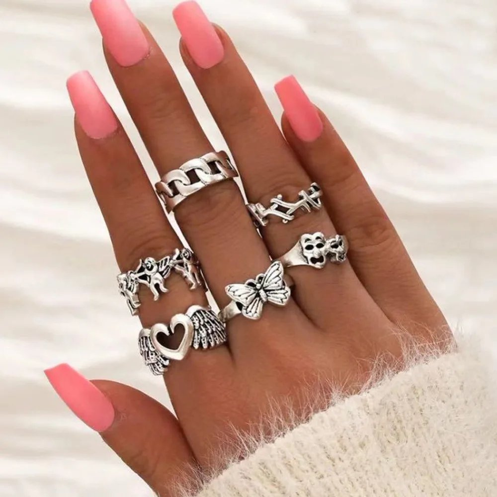

Vintage Silver Color Angel Wings Love Heart Butterfly Ring Set for Women Gothic Punk Hip Hop Skull Geometric Rings Party Jewelry