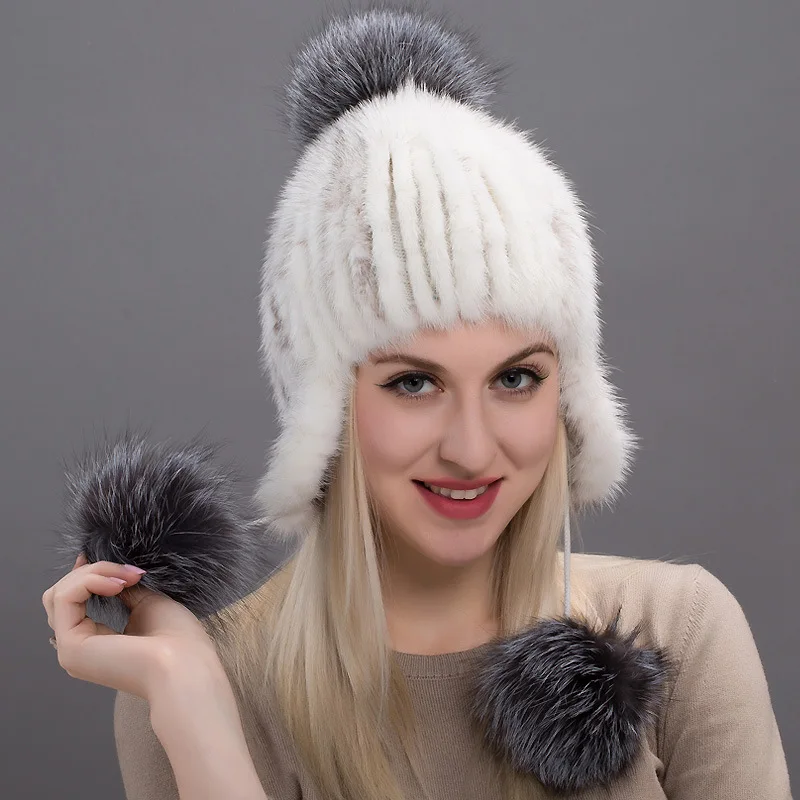 Real Mink Fur Beanie Pompom Snow Caps Women Lades Natural Fox Fur Ball Thickened Warm Ear Protection Bomber Hats 2022 New