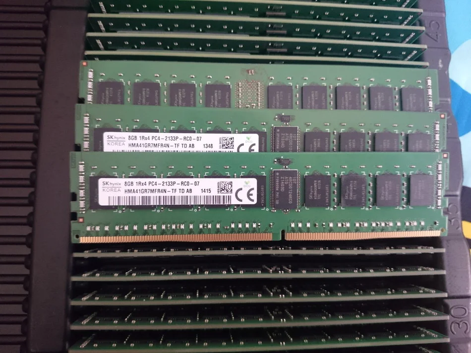 

RAM SK Hynix Modern DDR4 8G 1RX4 PC4-2133P-RC0-10 ECC REG Server Memory