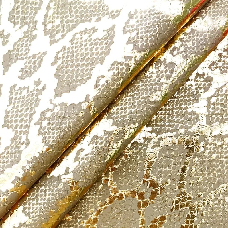 Искусственная кожа с тиснением под змеиную кожу 30x135 см