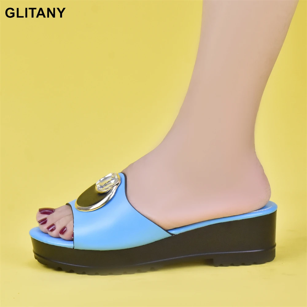 

Туфли-лодочки женские на низком каблуке, 2022 см