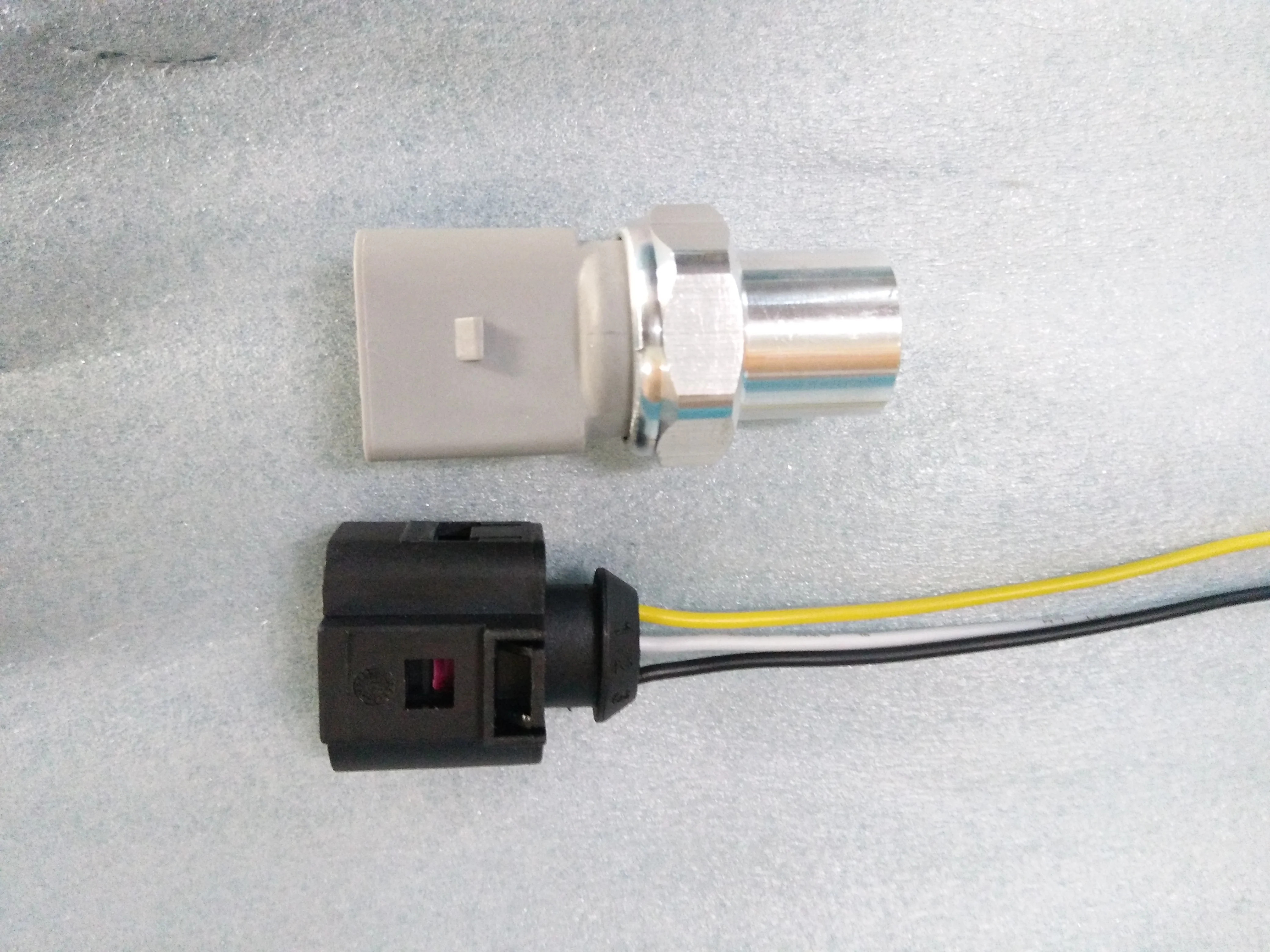 Датчик давления OEM: 3R0959126