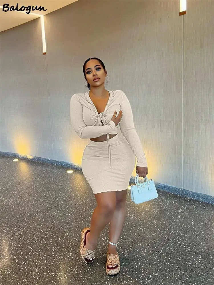 

Akaily летний черный комплект из двух предметов, женский наряд для вечерние 2022, бандажный короткий топ с длинным рукавом и мини-юбка, комплекты ...