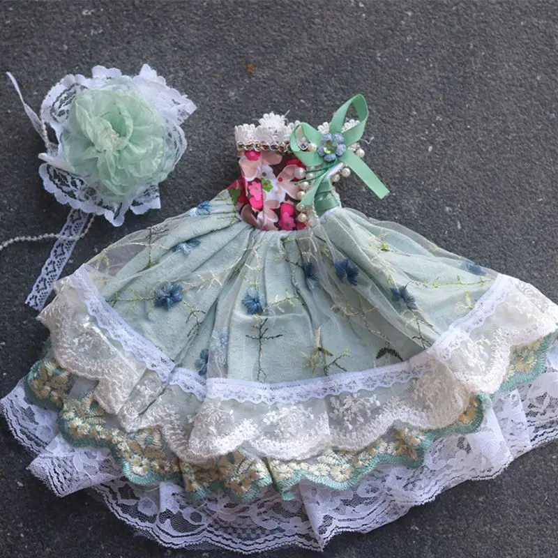 Фото Королевский темно-синий костюм для куклы BJD в стиле барокко: атласная юбка с принтом и кружевной отделкой, элитная одежда в благородном стиле для куклы BJD 60 см (1/3) №3
