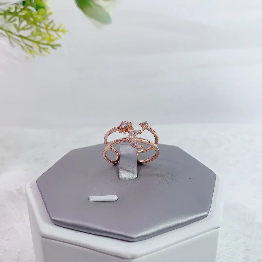

Light luxury and niche couple rings for men and women with simple temperament and diamond inlaid adjustable opening ring