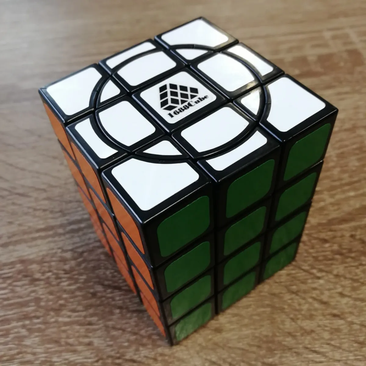 

Magic Cube Super 3x3x4:01 Cuboid Cube