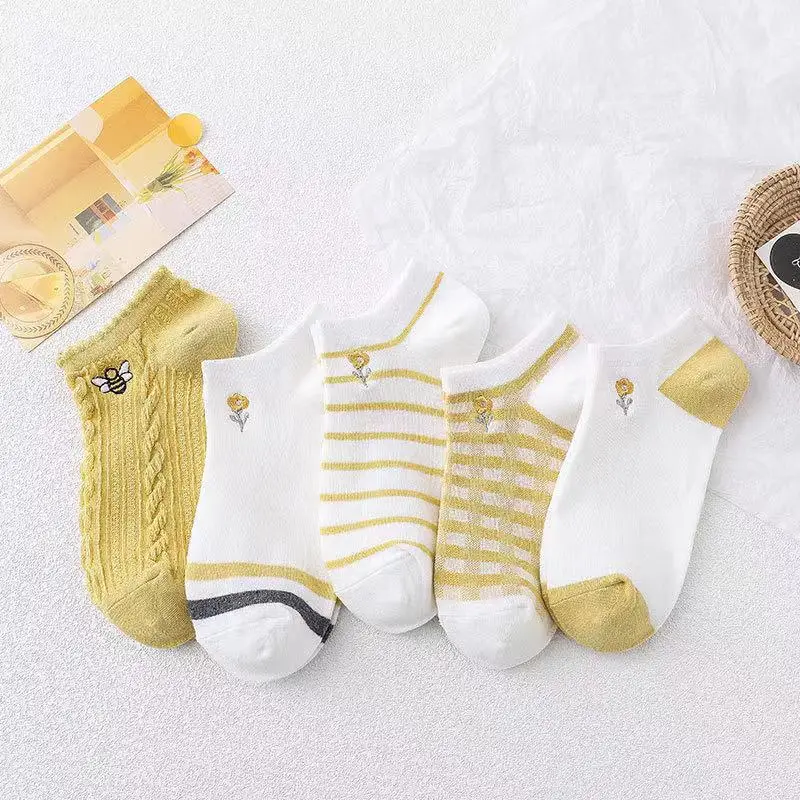 Женские милые хлопковые носки с пчелами и цветами |