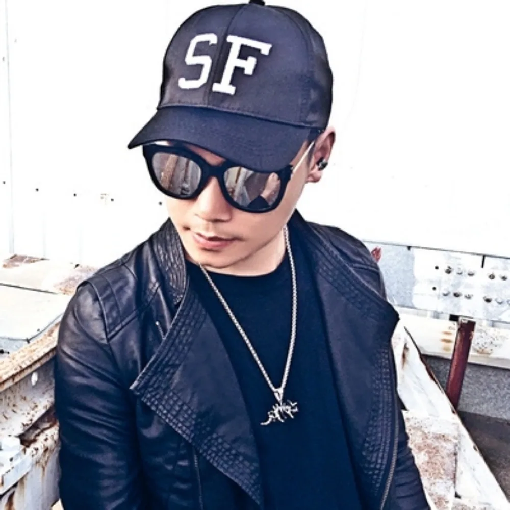 Ретро-ожерелье с простым дизайном и подвеской в виде черепа из цинкового сплава