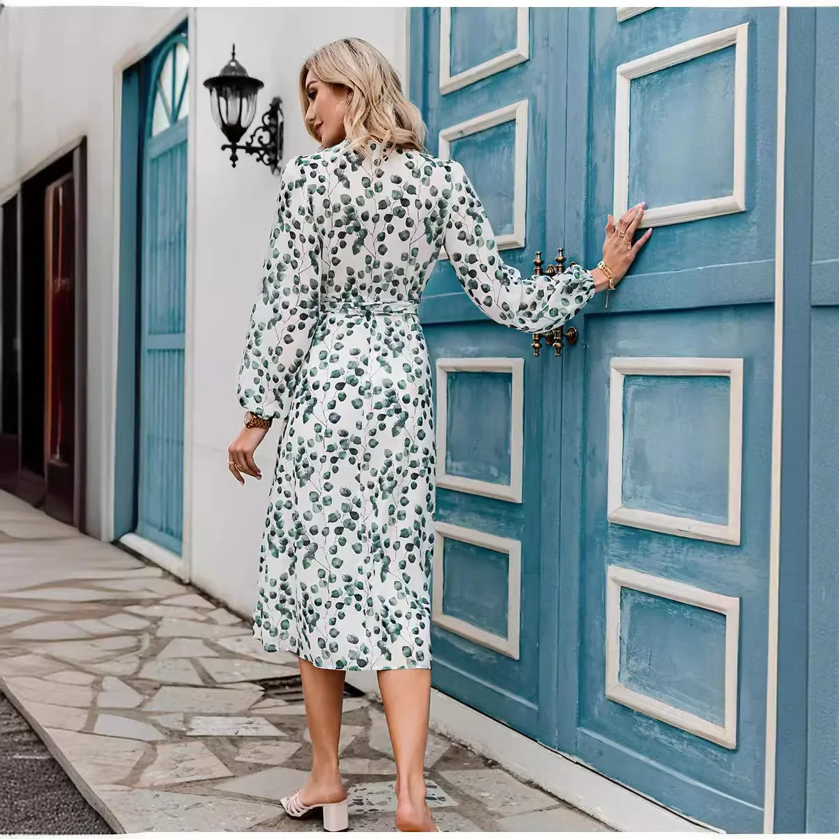 Женский корсет с длинным рукавом и принтом ТРАПЕЦИЕВИДНОЕ ПЛАТЬЕ в виде зеленых