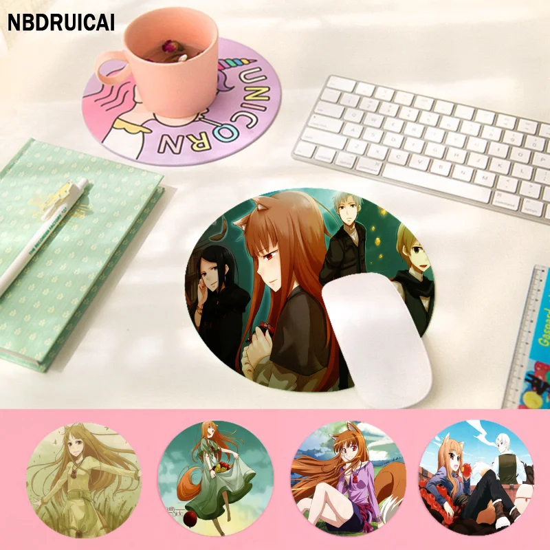 

Anime Spice And Wolf DIY Round Speed Version Game Computer Keyboard Office Table Mat PC Laptop Mouse Mat Writing Desk Mats