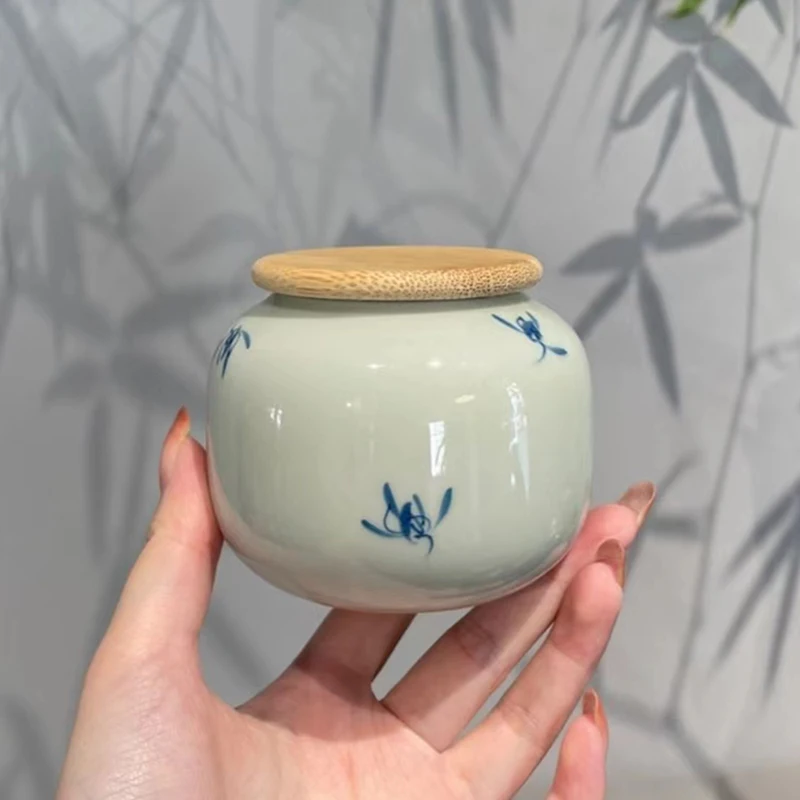 

Antique Gray Underglaze Color Hand-painted Orchid Wood Cover, Small Tea Can, Sealed Can, Small Tea Warehouse