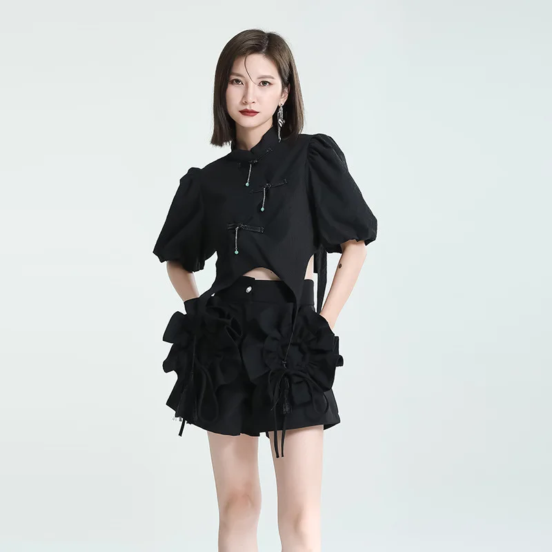 2023 summer heavy industry design three-dimensional big flowers draw rope to show thin wide leg pants high waist A-line shorts