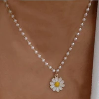 trendy elegant daisy necklace for women girls imitation pearl chain flower pendant necklace unquie fashion necklace jewelry gift