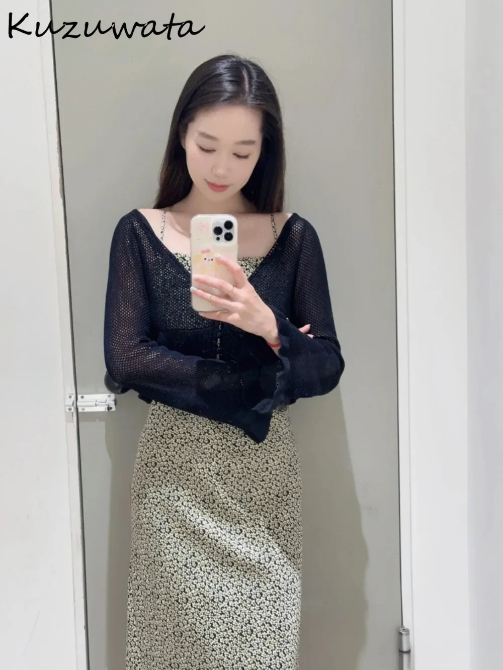 Kuzuwata Sweet V-образным вырезом с рукавами-лепестками и оборками вязаный кардиган