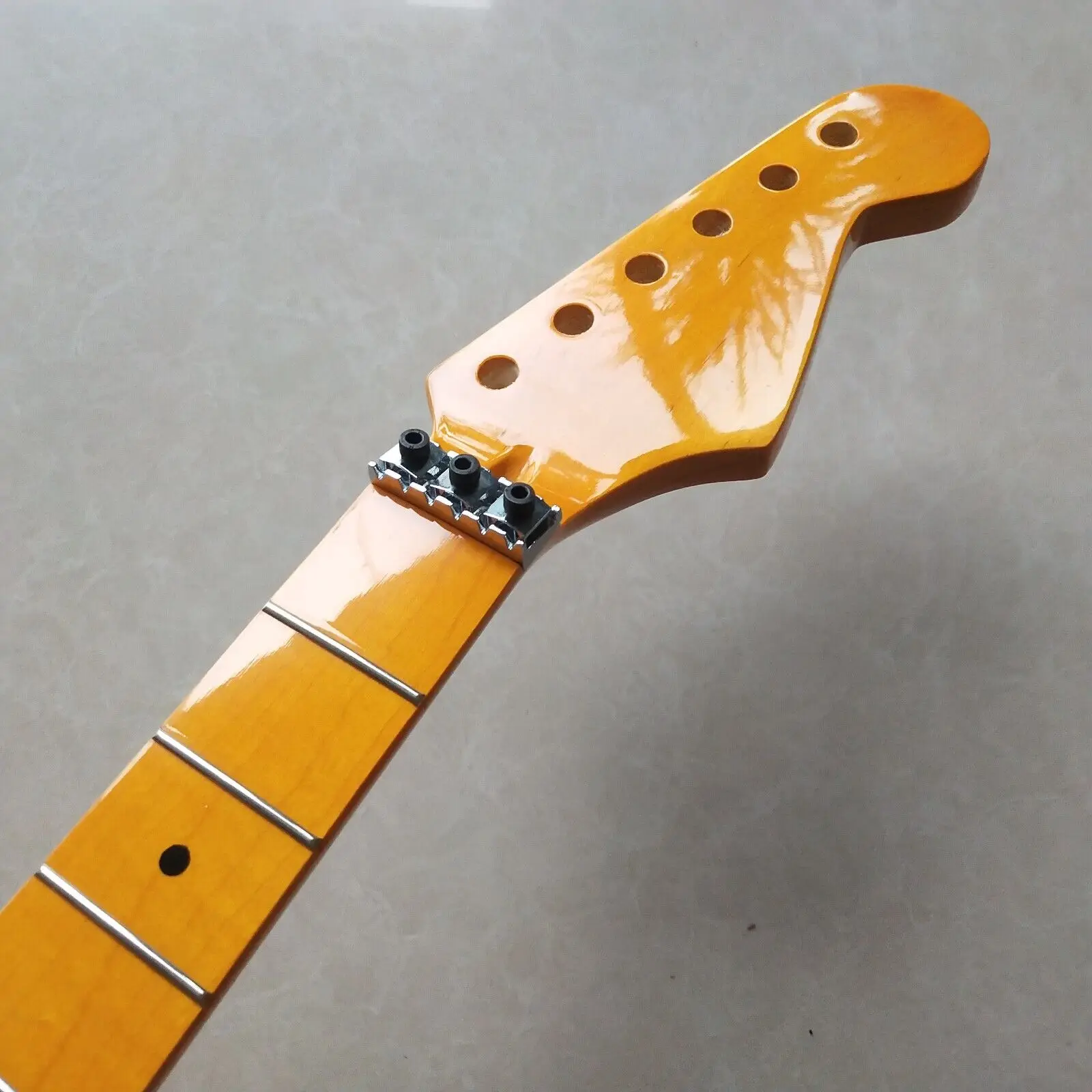Maple Yellow Guitar Neck 24fret 25.5inch Maple Fretboard Locking Nut Dot Inlay enlarge