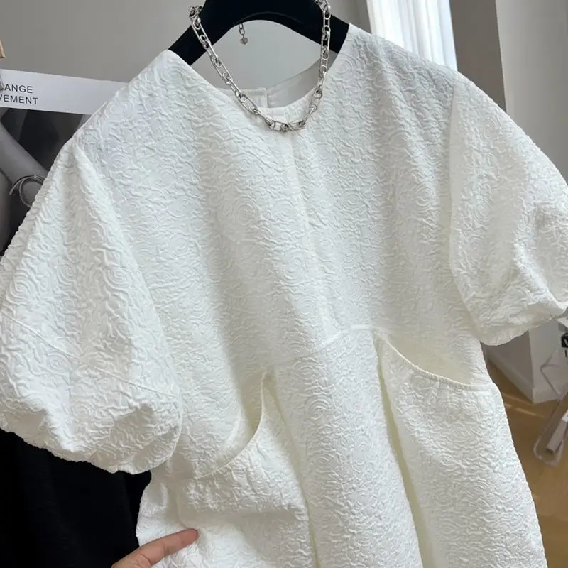 Платье женское свободное жаккардовое с коротким рукавом-фонариком