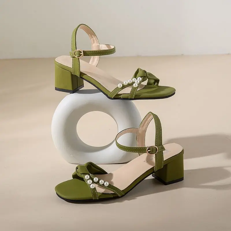 

Босоножки женские на высоком каблуке, с жемчугом и открытым носком