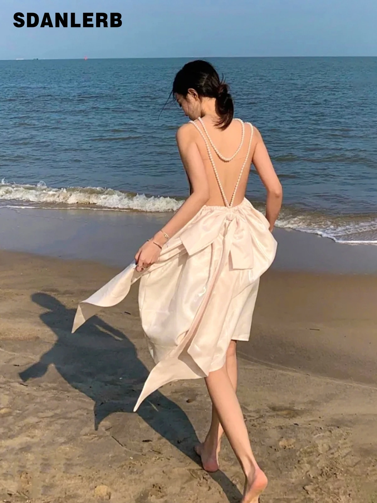 

Seaside Holiday Beach Dress Light Luxury High-Grade Slim-Fit Pearl Backless Elegant Annual Meeting Party Mid-length Dress
