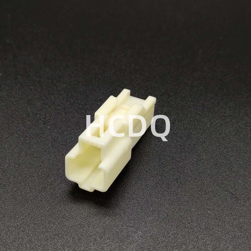 10 PCS Original and genuine 7282-1027 automobile connector plug housing supplied from stock