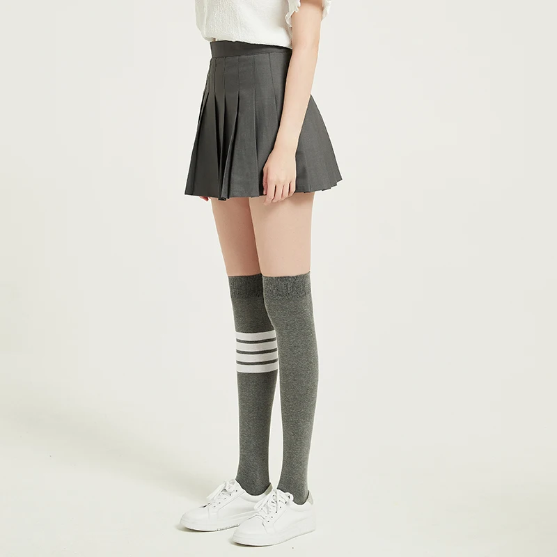 

Autumn and winter TB four bars in the tube socks calf socks gray leggings Japanese JK knee socks stockings net red ins tide