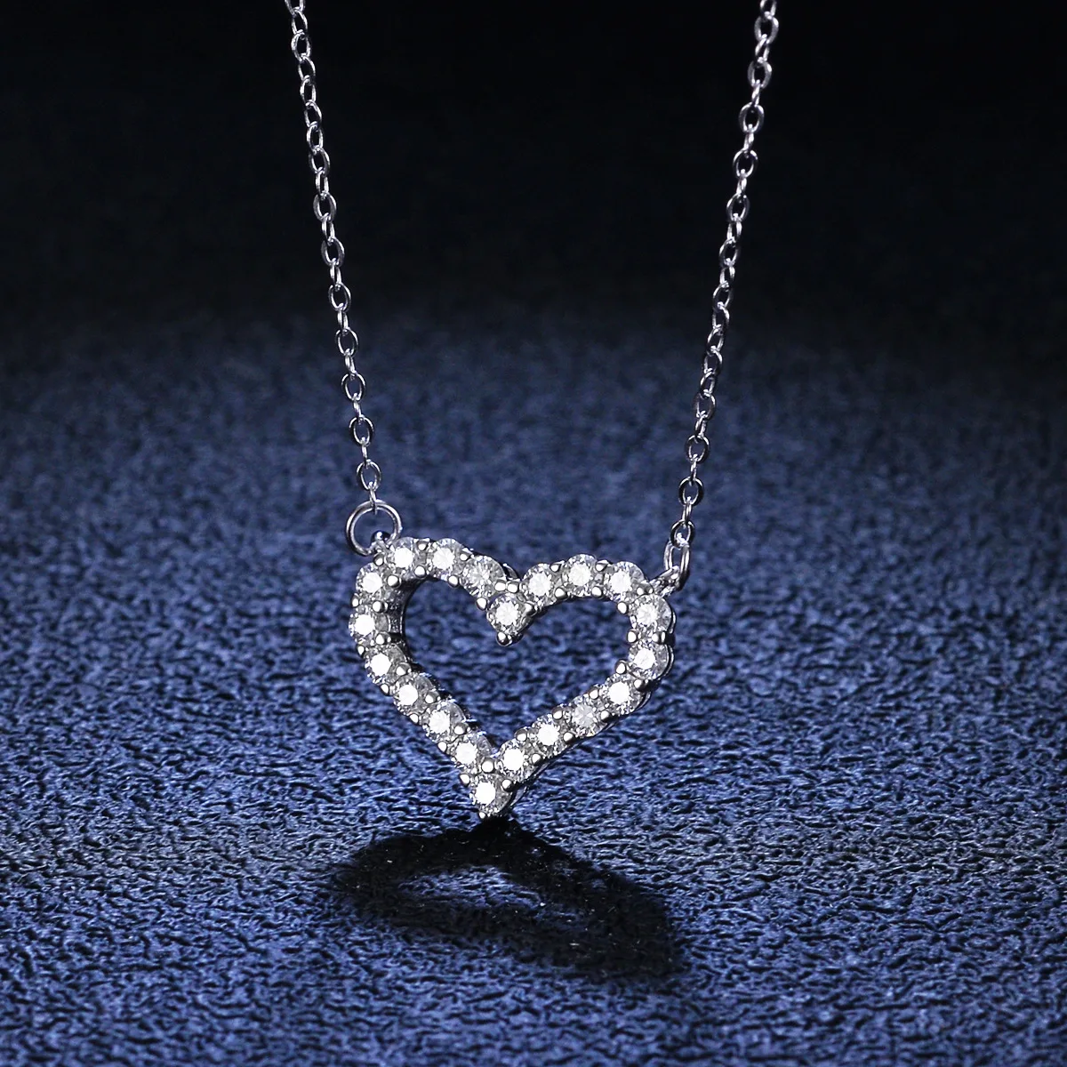 

2022 925 Sterling Silver Pendant 1 Carat Moissane Diamond Necklace Women's Fashion Heart New Silver Pendant Collar Chain Jewelry