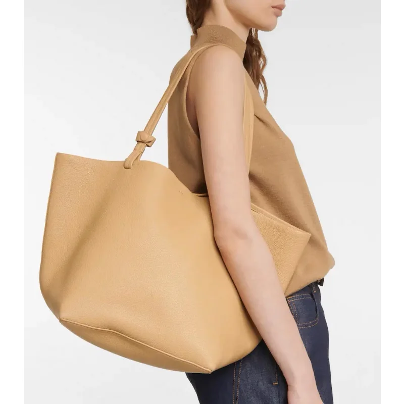 Soft Leather Retro Fashion Tote Bag Simple Large Capacity Casual Portable Shoulder Bag for Women 2023 Summer New