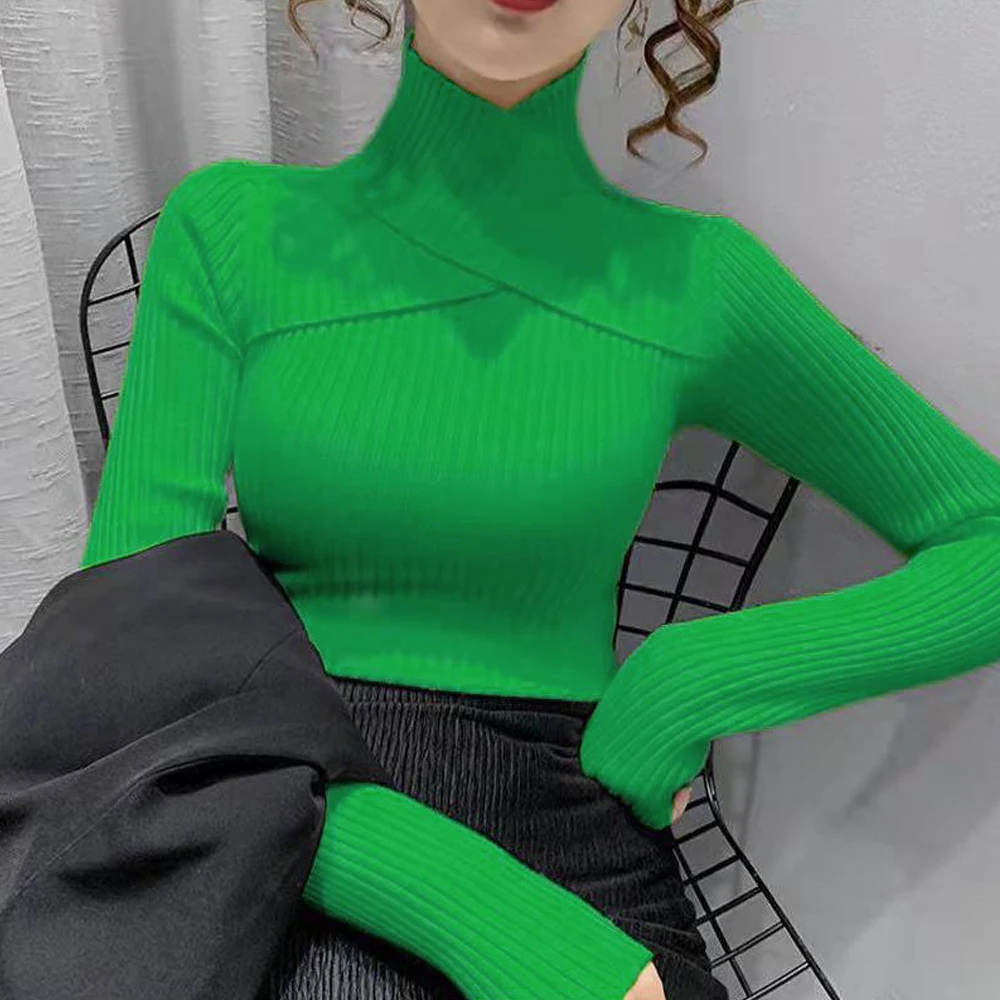 Женский трикотажный свитер с длинным рукавом и высоким воротником