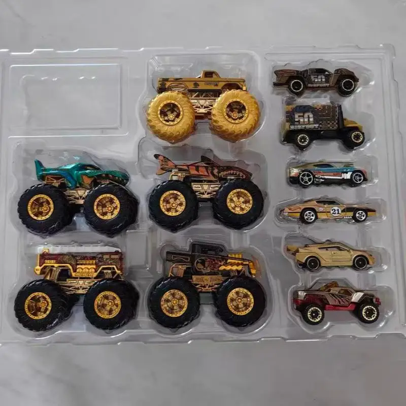 Набор из 11 литых машинок Hot Wheels Monster Trucks Trophy Champions Bigfoot к 50-летию, масштаб 1:64, подарок для коллекционера (art.: 3920dccaebff2) - 3920dccaebff2