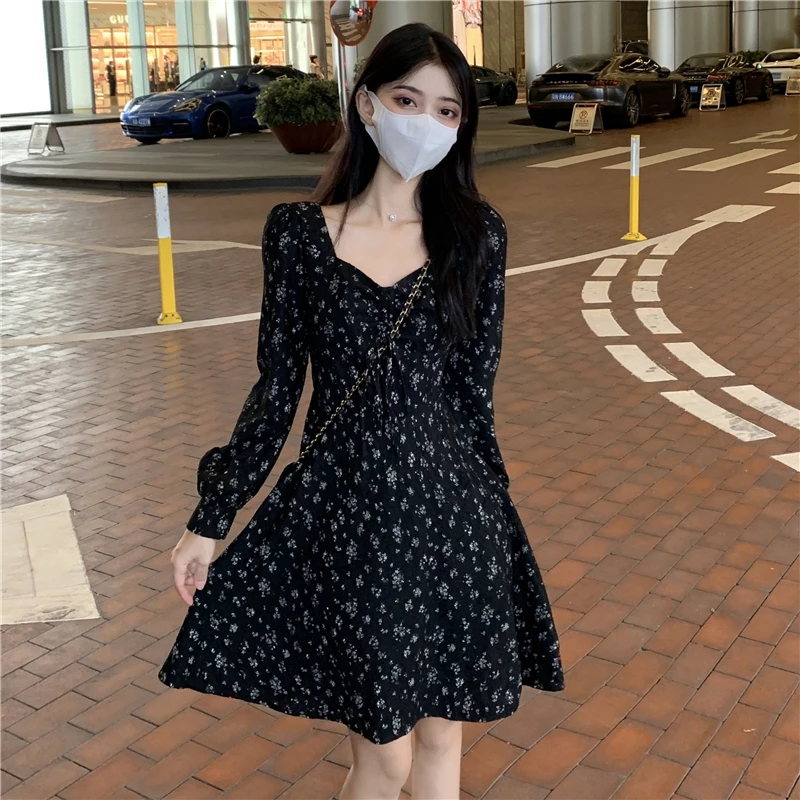

2022 Vintage Floral Print Women Dress French Style V-Neck Lace Up Dresses New Fashion Temperament Long Sleeve Vestidos