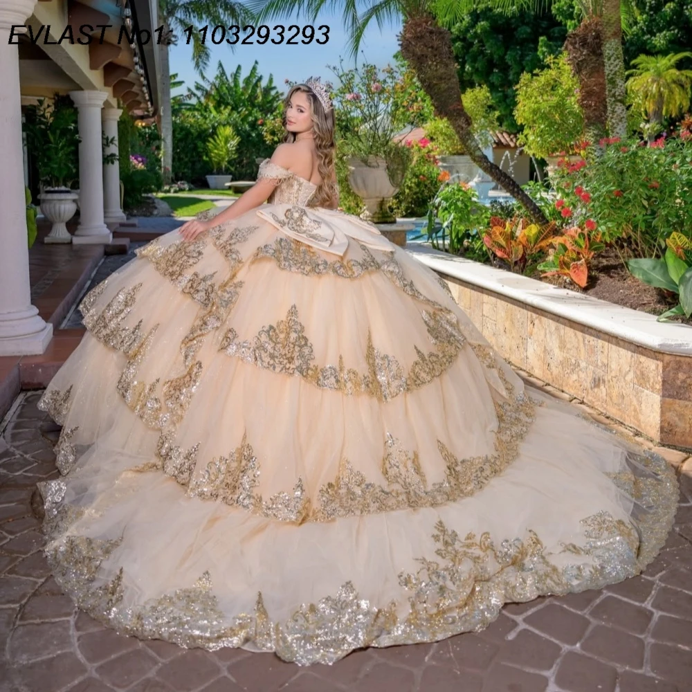 Фото Индивидуальное блестящее золотое бальное платье EVLAST для Quinceanera с пайетками, аппликациями и кристаллами, расшитое бисером, для Sweet 16, Vestidos De 15 Anos AQ250 №3