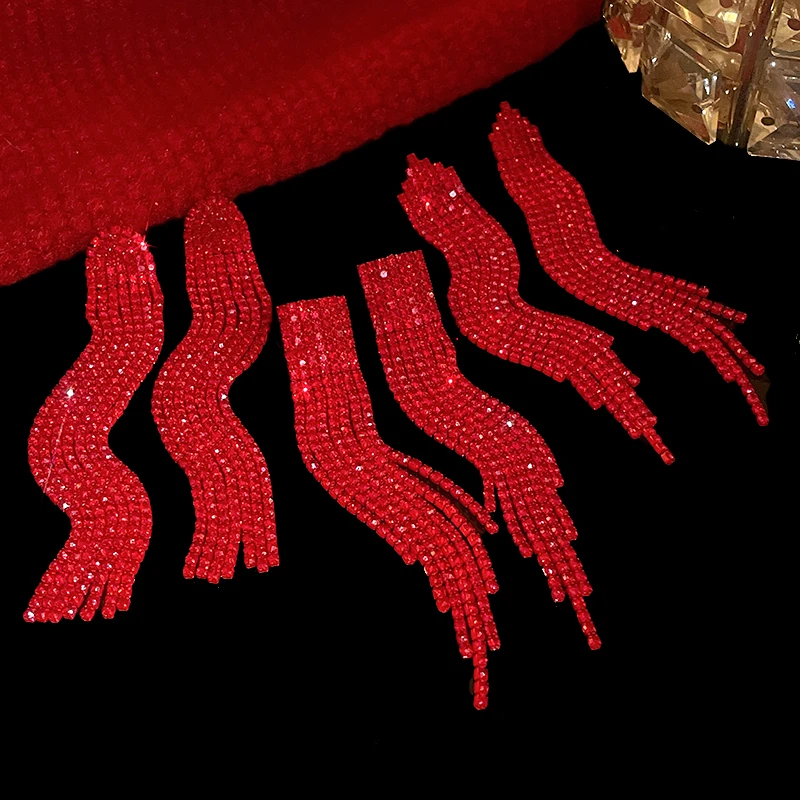 Серьги-гвоздики для женщин в ассортименте