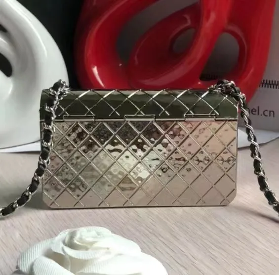 

2022 new small fragrance metal box chain small square bag diamond lattice mirror mini one-shoulder straddle bag