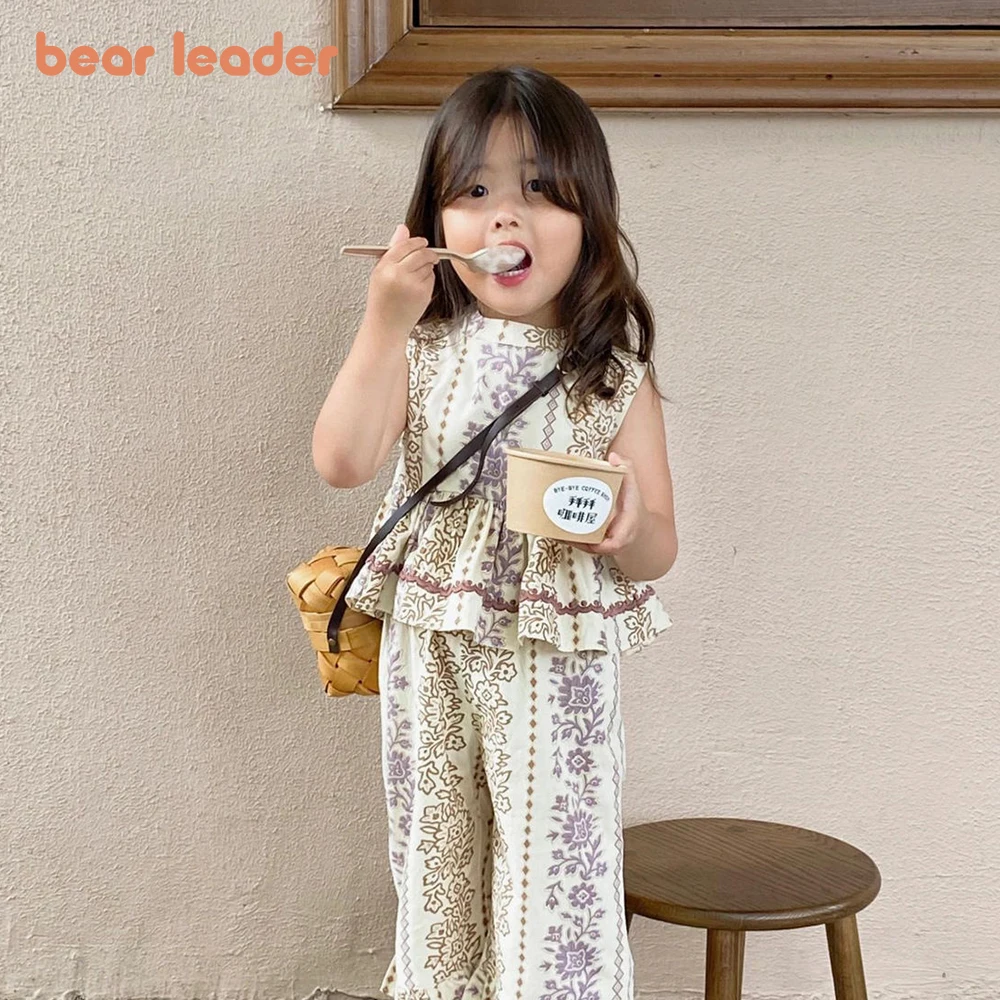 

Bear Leader Korean Childrens Clothing 2023 Summer Girls Suit Girls Vest Pants Two-piece Children's Seaside Holiday Suit Exotic