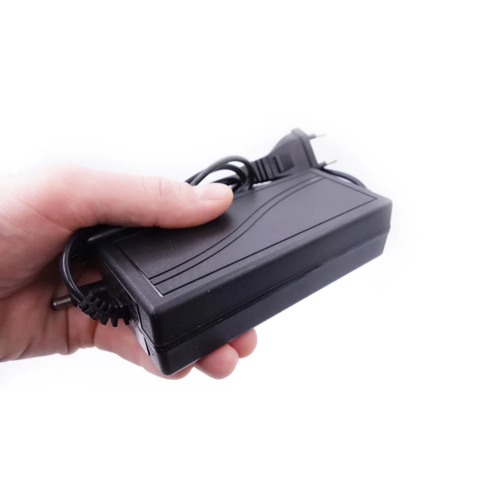 Блок питания Fiesta PA12-3 кабелем (12 вольт 3 ампера) |