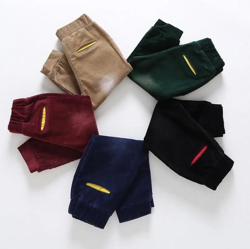 Весенние новые модные детские однотонные джинсы свободного стиля в корейском