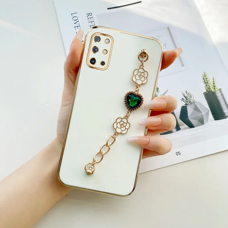 

Green Love Heart Chain Bracelet Case for OnePlus 8T 9 9 Pro Nord 2 5G Nord CE 2 5G Flower Heart Case Soft Slicone For Girls