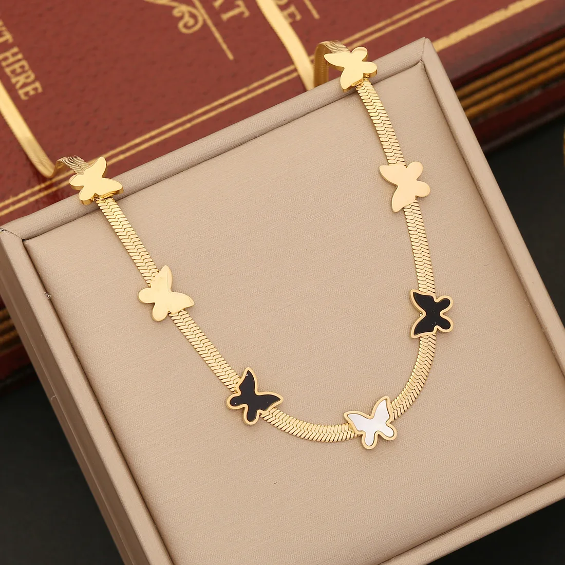 

316L Stainless Steel Butterfly Choker Necklace For Women Fashion Gold Colour Flat Snake Chain Waterproof Jewelry