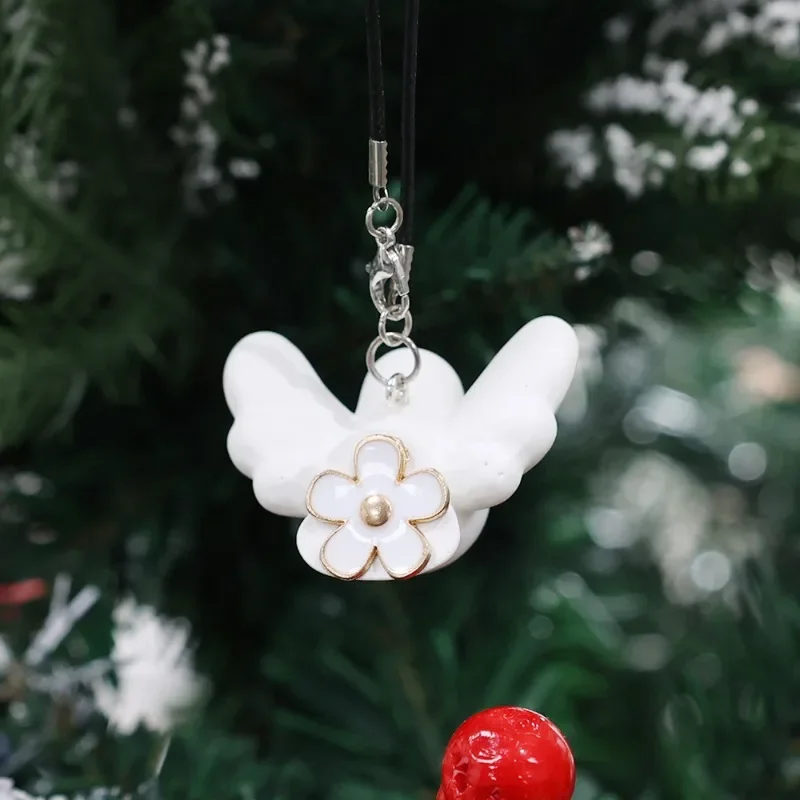 Подвеска для зеркала заднего вида в виде голубей