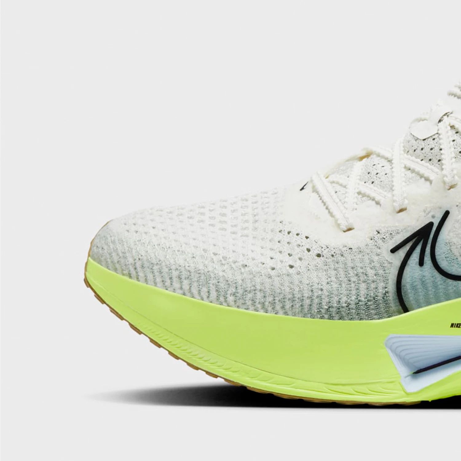 Фото Официальные мужские гоночные кроссовки Nike ZOOMX VAPORFLY 3, HQ3450-147 №3