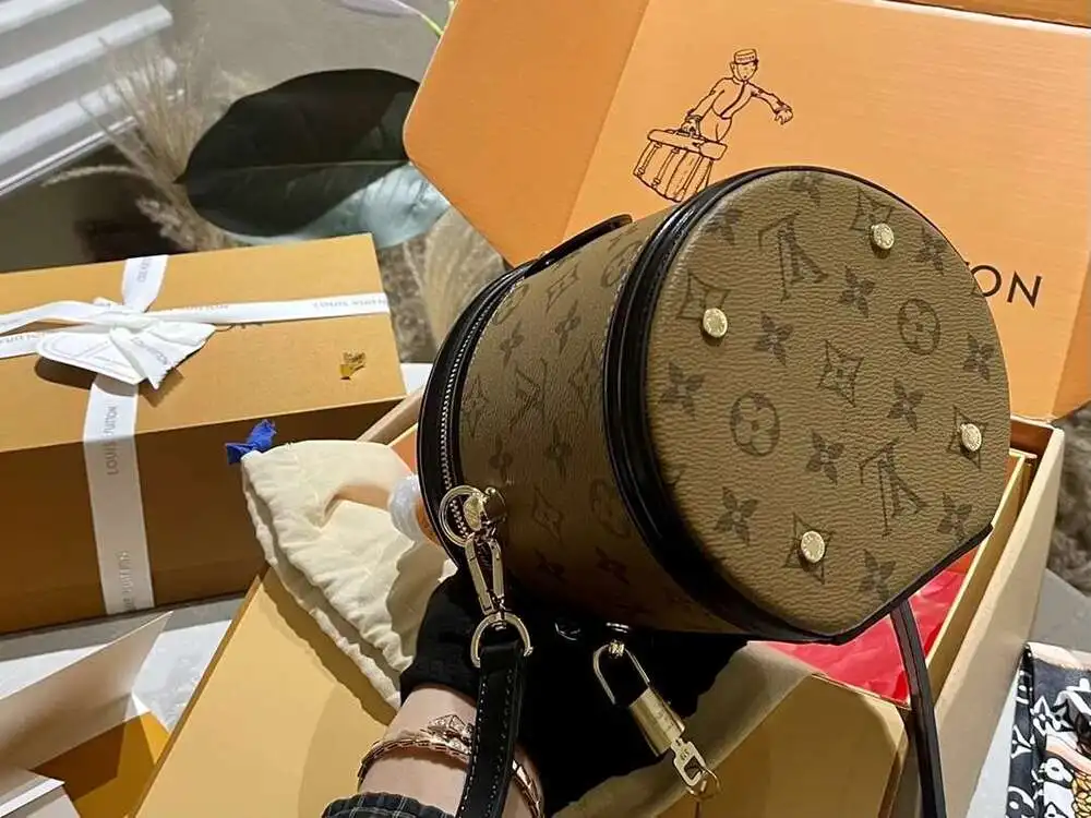 In Style Of LV LouisVuitton 2024 Новая КошелеК Через Плечо Сумка-меССенджер Модная Женская
