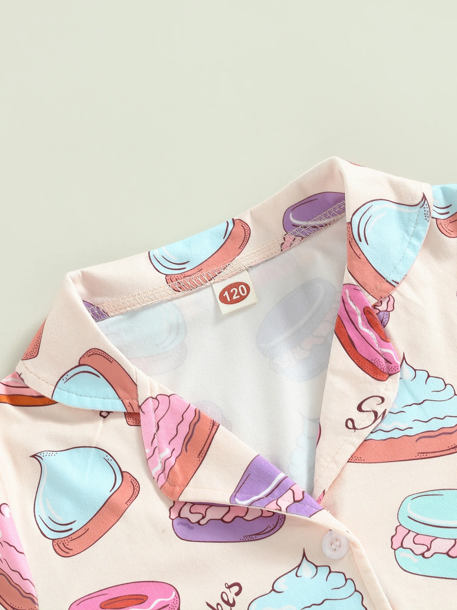 

Рубашка в полоску, с коротким рукавом и воротником, на пуговицах