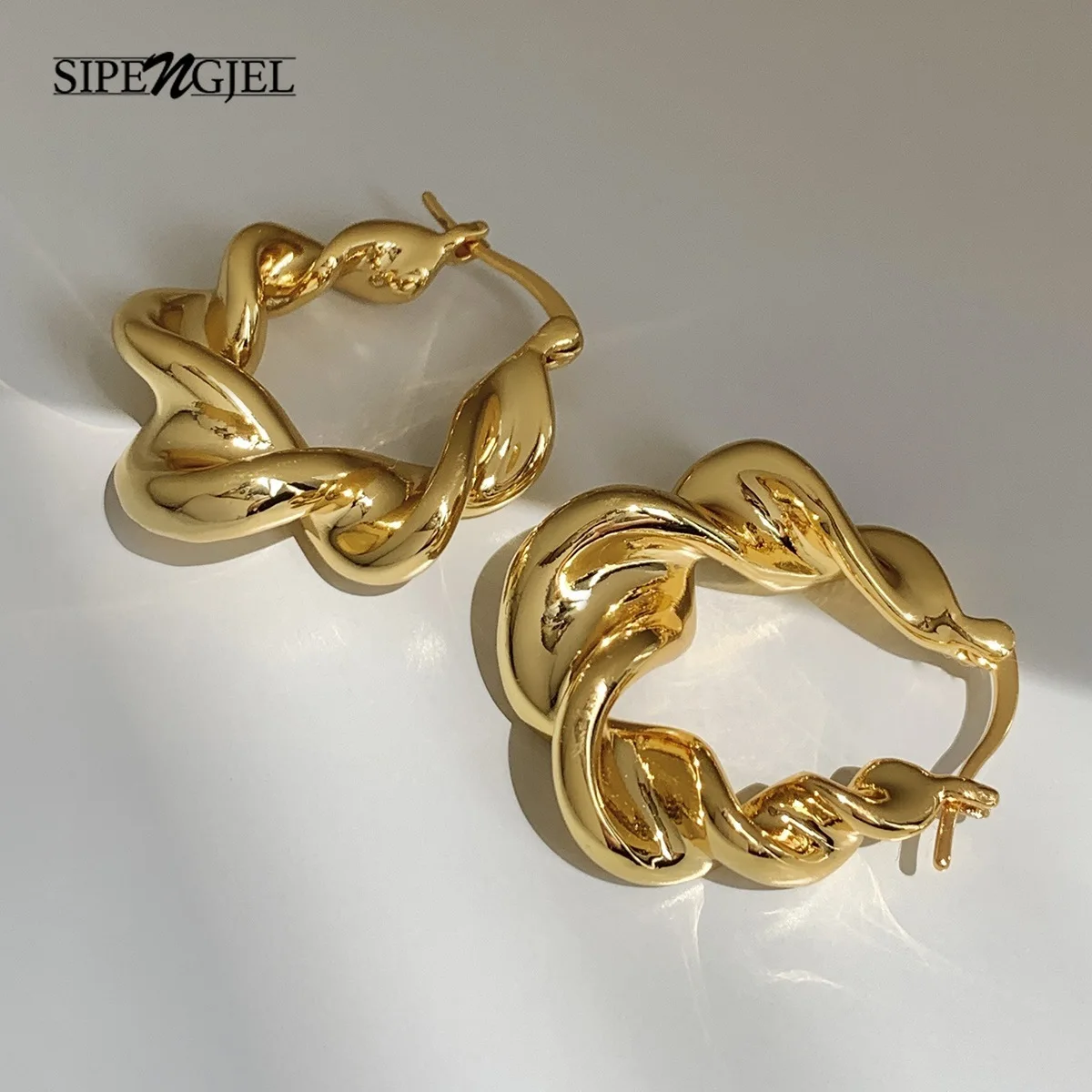 

14k Gold Round Hoop Women's Metal Twisted Fried Dough Twists Ear Buckle Earrings Women's Vintage Fashion Versatile Earrings 2023