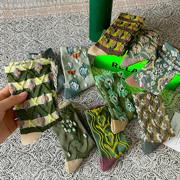 Hand-painted original tide socks retro medium tube couple socks literary socks street cartoon cotton socks