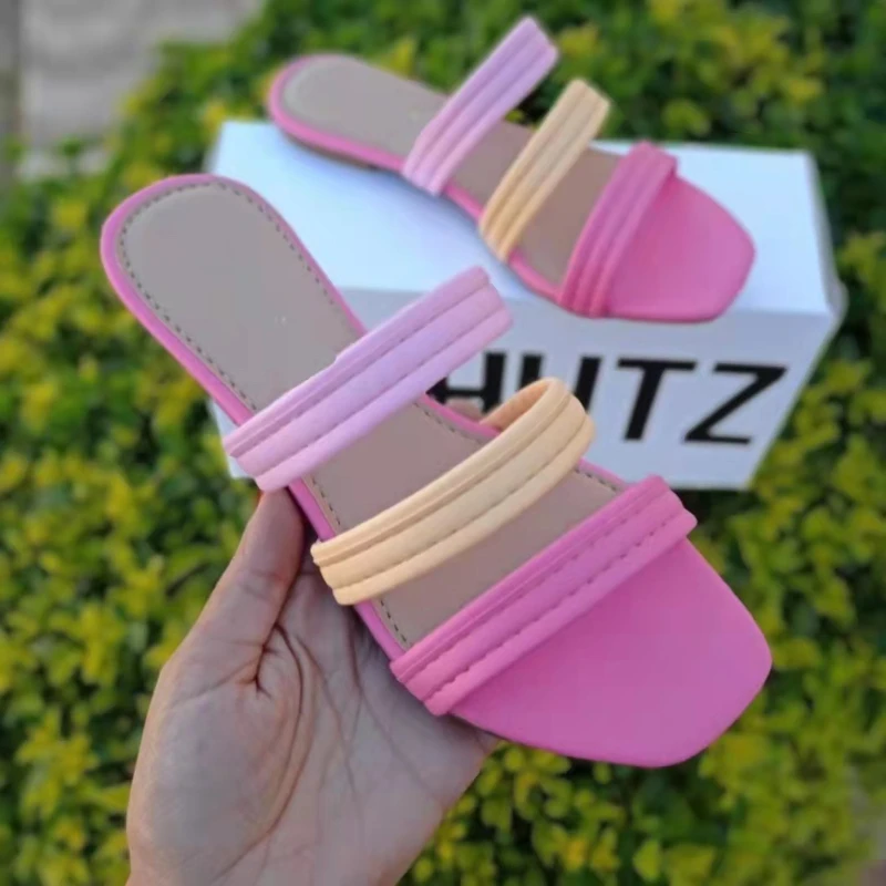 

2023 Summer New Fashion Women Slippers Square Head Flat Bottom Simple Color Matching Beach Plus Size Women Slippers Tide