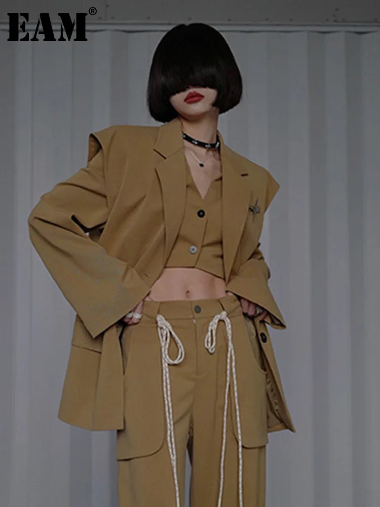 

[EAM] Women Khaki Pockets Big Size Temperament Long Vest New Lapel Sleeveless Fashion Tide Loose Fit Spring Autumn 2023 1DF5679