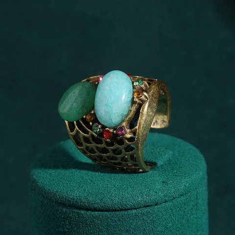 Винтажное зелёное кольцо LOVE GREEN LIVE GREEN