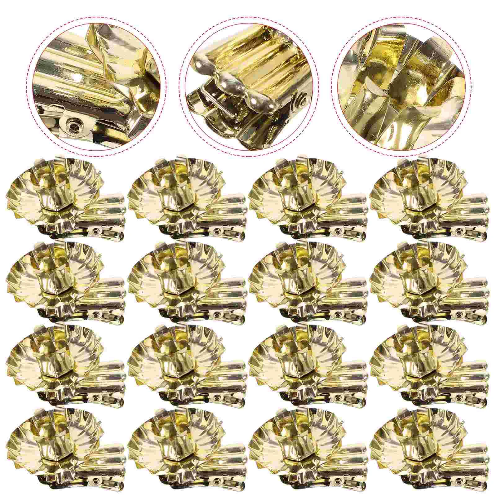 Золотые винтажные подсвечники