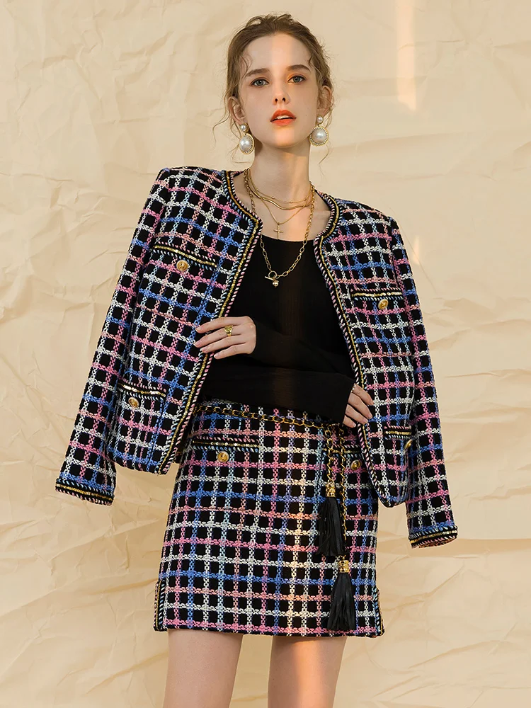 YIGELILA Fashion Women Tweeds Coats Elegant O-neck Full Sleeve Sequins Short Coats Plaid Jackets 91352