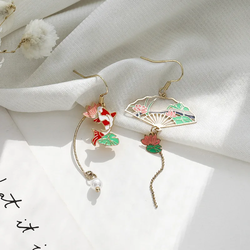 

Mismatched Folding Fan Earrings Crane Carp Lotus Asymmetrical Long Tassel Dangle National Style Clip-on for Women Jewelry Gift