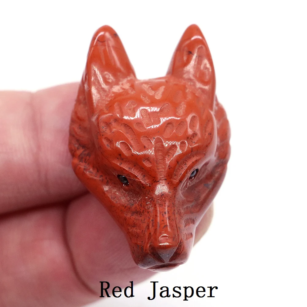 

Винтажный кельтский кулон с головой волка из натуральных камней